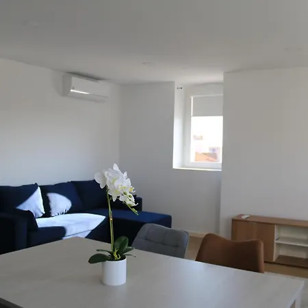 Апартаменты Maraveiro House *