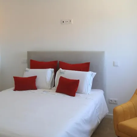 Maraveiro House Апартаменты