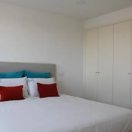 Апартаменты Maraveiro House